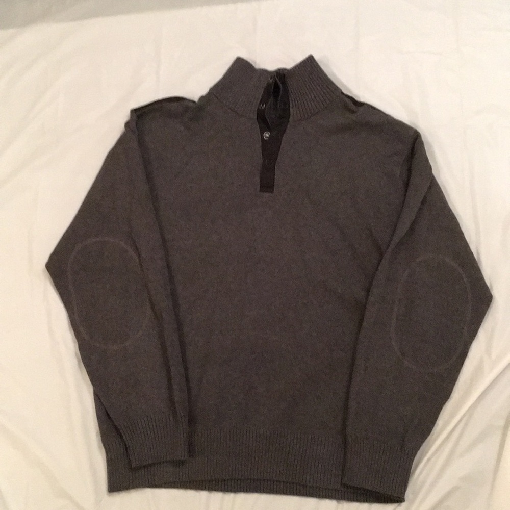 Izod sweater